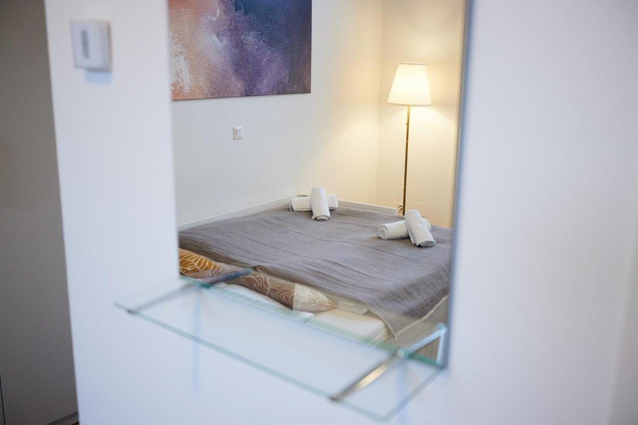 Nice Studio Close To Metro III Viena Exterior foto
